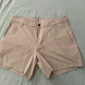 Men’s 5 Inch lululemon Commission Shorts in Trench - 32